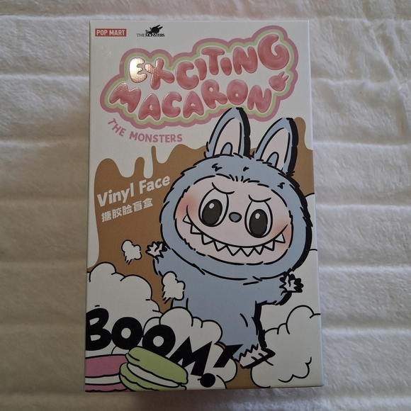 POP MART The Monsters Labubu, Exciting Macaron, GREEN GRAPE BNIB - Picture 2 of 8